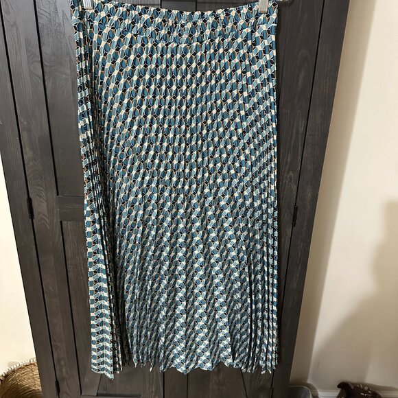 Max Studio Geometric Print Pleated Midi Skirt - Picture 2 of 5